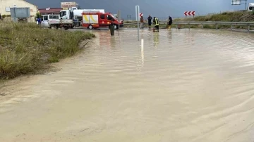 Kulu’da şiddetli yağmur su taşkınlarına neden oldu
