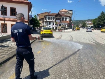 Kurban Bayramı öncesi ilçede genel temizlik yapıldı
