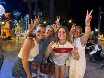 Kuşadası’nda milli heyecan yaşandı
