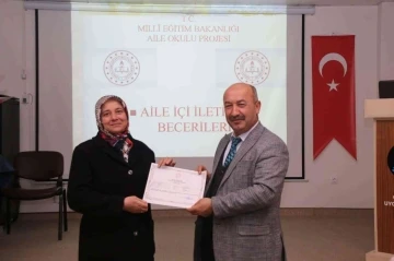 Kütahya’da “Aile okulu” eğitimlerine rekor katılım
