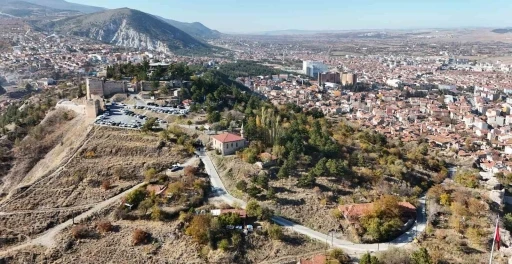 Kütahya’da ’Tarihi ve Doğayı Buluşturan Hisar Yürüyüş Yolu’nun ikinci etabı açıldı
