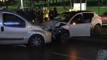 Kütahya’da trafik kazası: 2 yaralı
