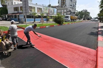 Lara Caddesi yenilendi
