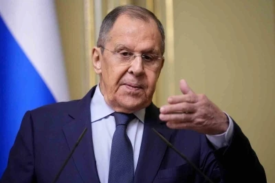 Lavrov: &quot;Macron’un nükleer söylemi Rusya için bir tehdit&quot;
