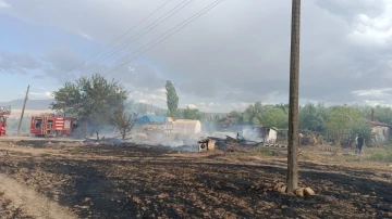 Malatya’da anız yangını
