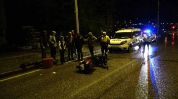 Malatya’da hafif ticari araç motokuryeye çarpıp kaçtı: 2 yaralı
