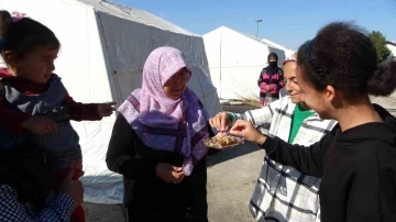 Malatya’daki çadır kentlerde hüzünlü bayram
