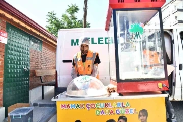 Mamak Belediyesi, Yaz Kur’an Kurslarındaki çocuklara ikramlarda bulundu
