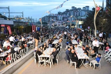 Mamaklılar dev iftar sofrasında buluştu
