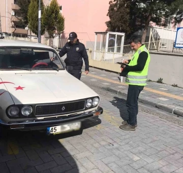 Manisa’da aranan 14 şahıs yakalandı
