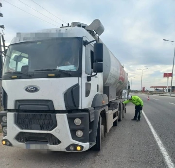 Manisa Emniyeti’nden ’kış lastiği’ denetimi
