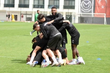 Manisa FK, Göztepe hazırlıklarını tamamladı
