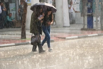 Manisa’ya gök gürültülü sağanak yağış uyarısı
