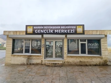 Mardin’de 8’inci Gençlik Merkezi hizmete sunuldu
