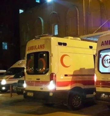 Mardin’de akraba aileler arasında taşlı ve sopalı kavga: 2 yaralı
