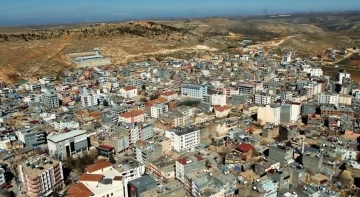 Mardin’de yolun karşısına geçerken aracın çarptığı yaşlı kadın hayatını kaybetti
