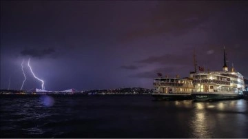 Marmara'nın doğusu ve Batı Karadeniz kıyıları için gök gürültülü sağanak uyarısı