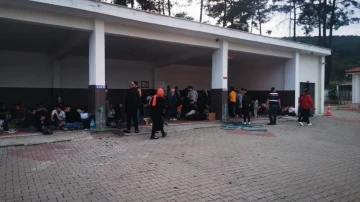 Marmaris’te jandarma ekipleri 96 düzensiz göçmen yakaladı