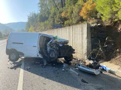 Marmaris’teki trafik kazasında iki çocuk hayatını kaybetti
