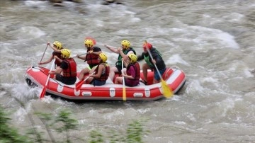 Melen Çayı rafting tutkunlarını ağırlıyor