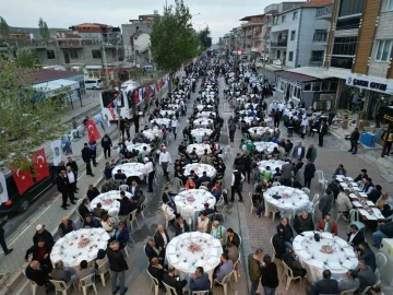 Menemen’in ilk açık ve kapalı yüzme havuzu Asarlık’a yapılıyor
