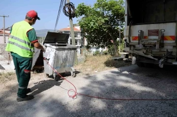 Menteşe’de çöp konteynerleri temizleniyor
