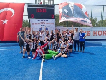 Menteşe Spor Lisesi Kız Hokey Takımı Türkiye Şampiyonu oldu
