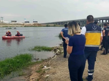 Meriç Nehri’nde kaybolan iki çocuğu arama çalışmaları sürüyor
