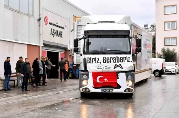 Mersin Büyükşehir Belediyesi depremzedelerin yanında oldu
