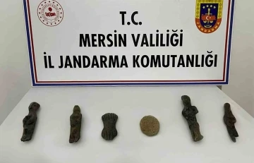 Mersin’de evinde tarihi eser bulunan şüpheli gözaltına alındı
