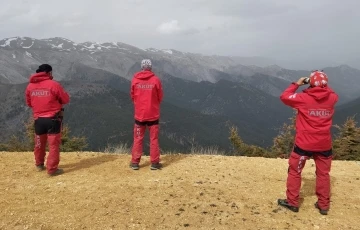 Mersin’de kaybolan emekli öğretim üyesini arama çalışması 4’üncü gününde
