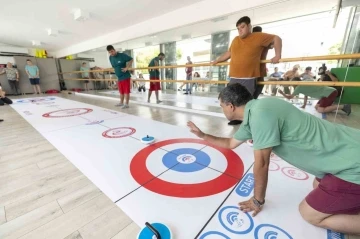 Mersin’de özel bireyler için ’floor curling’ kursu açıldı
