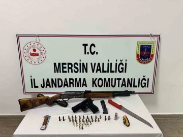 Mersin’de silah kaçakçılığına yönelik düzenlenen operasyonda 1 silah şüpheli ölüm olayının silahı çıktı
