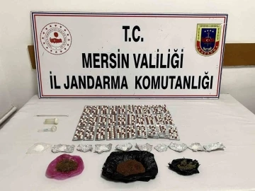 Mersin’de uyuşturucu operasyonu: 3 gözaltı
