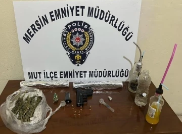 Mersin’de uyuşturucu operasyonu: 4 gözaltı
