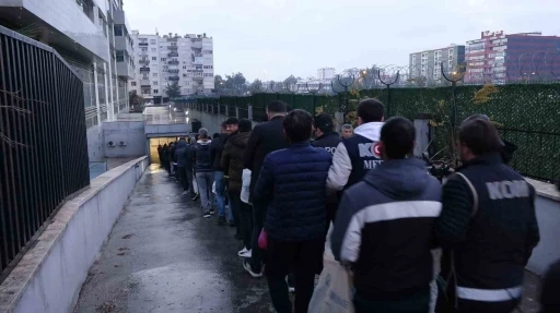 Mersin’deki rüşvet operasyonu: Aralarında müdürün de olduğu 91 şüpheli tutuklandı
