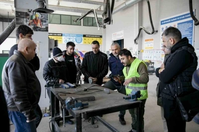 Mersinli gençler kariyer kapısını MERCEK ile aralıyor
