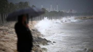 Meteorolojiden Marmara ve Ege bölgelerinde kuvvetli lodos uyarısı