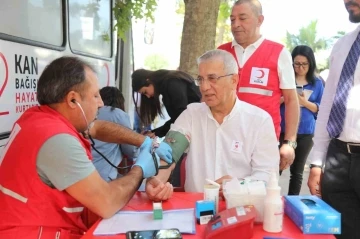 Mezitli kan bağışında bulundu
