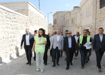 Midyat’ta sokak ve çarşılarda yenileme çalışmaları tamamlandı
