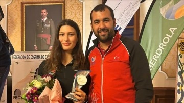 Milli eskrimci Nisanur Erbil, İspanya'da bronz madalya kazandı