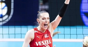 Milli voleybolcu Eda Erdem Dündar'ın ismi Fethiye'de evinin bulunduğu sokağa verildi