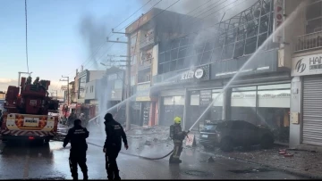 Bursa'da yükselen alevler tüm binayı sardı 