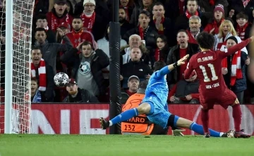 Mohamed Salah, Liverpool tarihine geçti