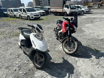 Motosikletli gaspçılar kamerada
