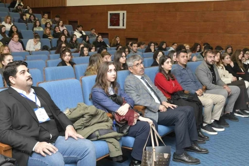 MSKÜ öğrencileri Erasmus hakkında bilgilendirildi
