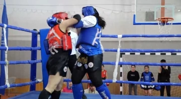 Muay Thai Şampiyonası 23 ilden 300 sporcunun katılımıyla Şanlıurfa’da başladı
