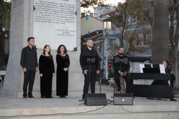 Mudanya Girit Mahallesi'nde Gürol Sözen, 1919 - 1923 destan ve onlar sergisi açıldı