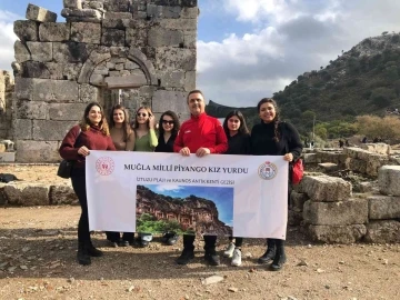 Muğla’da üniversite öğrencileri tarihi ve doğal güzellikleri keşfetti
