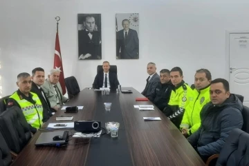 Muğla’da yolcu otobüslerinde emniyet kemeri kullanımı hakkında toplantı yapıldı
